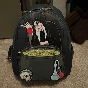 NWT Glow in the Dark Sleeping Beauty Backpack - the pot glows in the dark